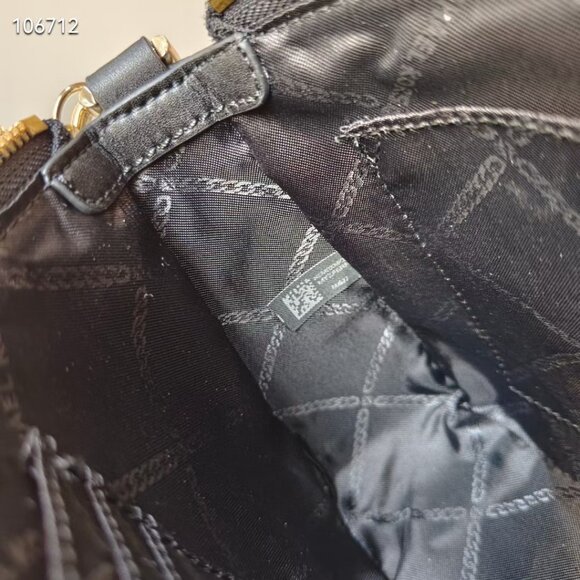 Michael Kors new women's shoulder bag - Picture 8 of 9